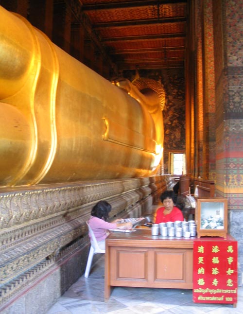 Reclining Buddha, Wat Pho, Bangkok, Thailand