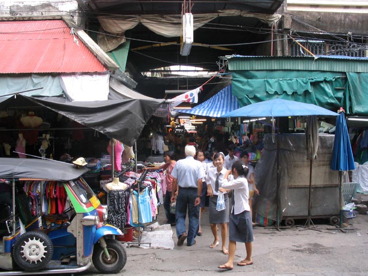 Entrance to Warorot Market, Chiang Mai, Thailand