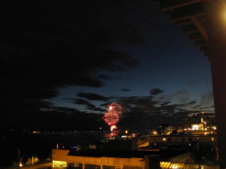 4th Of Jul-Ivar's Fireworks, Elliott Bay, Seattle, Washington, July 4, 2008, 10:17 p.m.