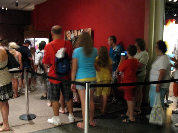 Line For 1939 and National Treasures of Popular Culture Exhibits, Third Floor West, Smithsonian National Museum of American History, National Mall, Washington, D.C.