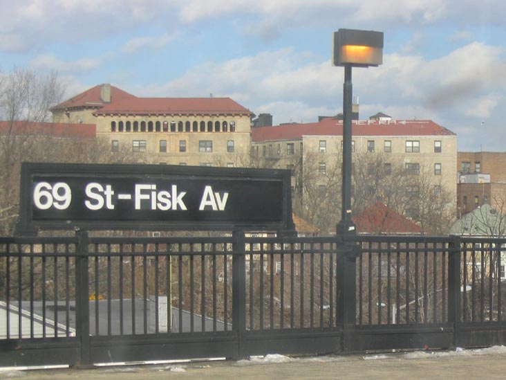 69th Street-Fisk Avenue Station, Woodside, Queens