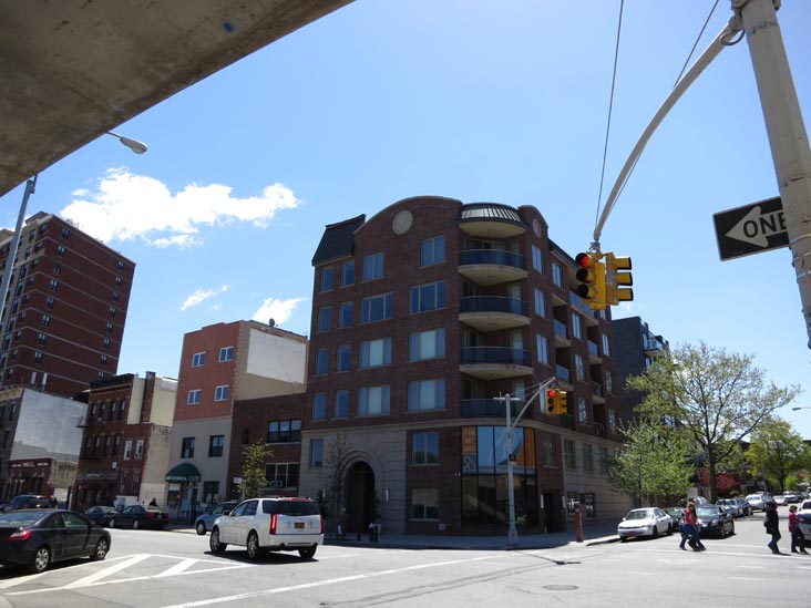 27th Street and Hoyt Avenue South, SE Corner, Astoria, Queens, May 3, 2013
