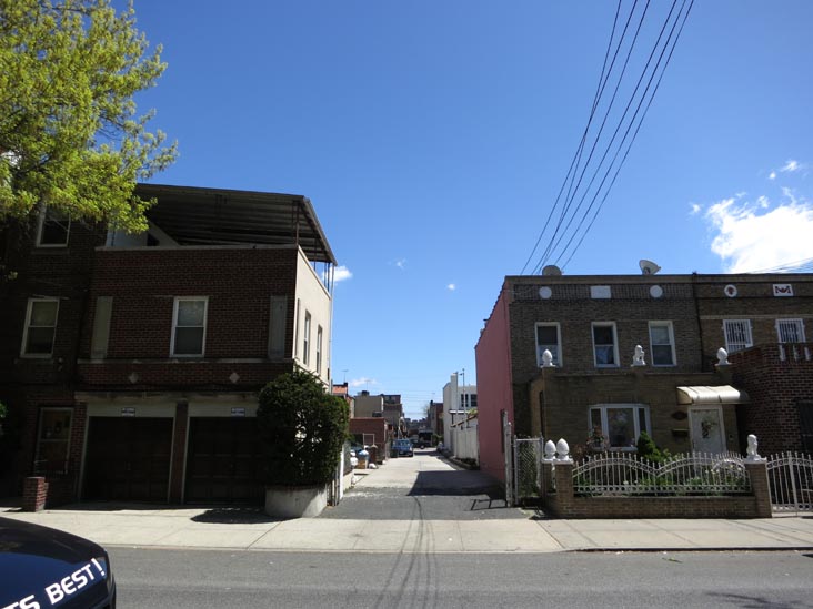 27th Street Near Ditmars Boulevard, Astoria, Queens, May 3, 2013