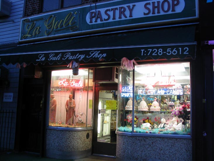 La Guli Pastry Shop, 29-15 Ditmars Boulevard, Astoria, Queens, March 23, 2004