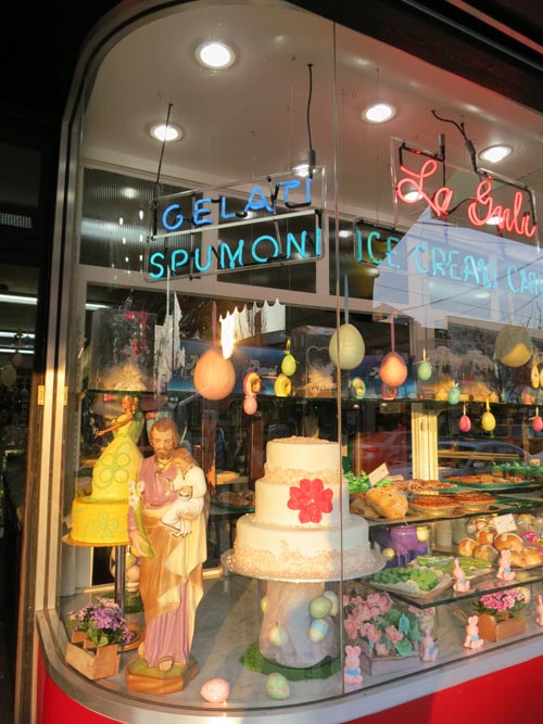 La Guli Pastry Shop, 29-15 Ditmars Boulevard, Astoria, Queens, March 13, 2012