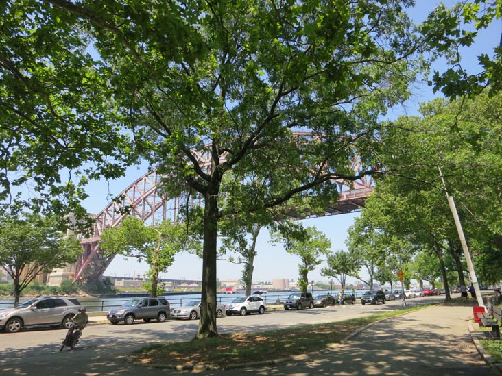 Shore Boulevard, Astoria Park, Astoria, Queens, June 28, 2012