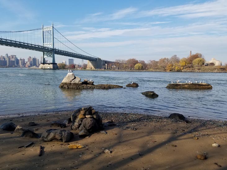 East River Waterfront, Astoria Park, Astoria, Queens, November 25, 2019