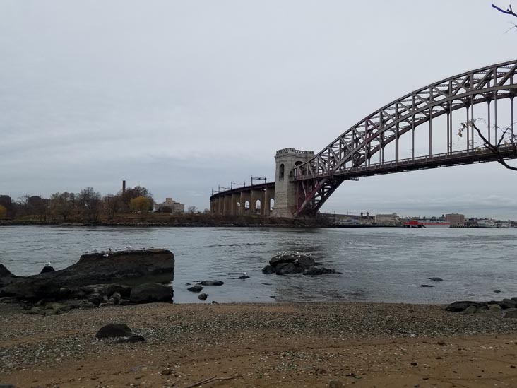 East River Waterfront, Astoria Park, Astoria, Queens, December 1, 2019