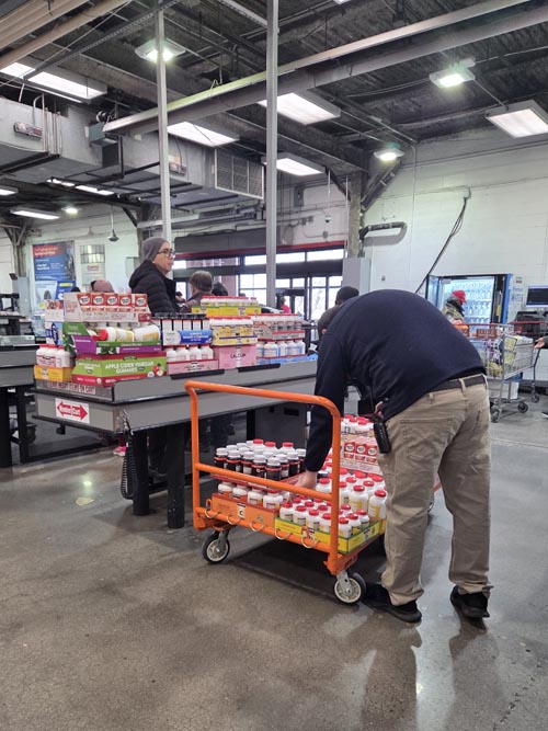 Costco, 32-50 Vernon Boulevard, Astoria, Queens, January 7, 2026