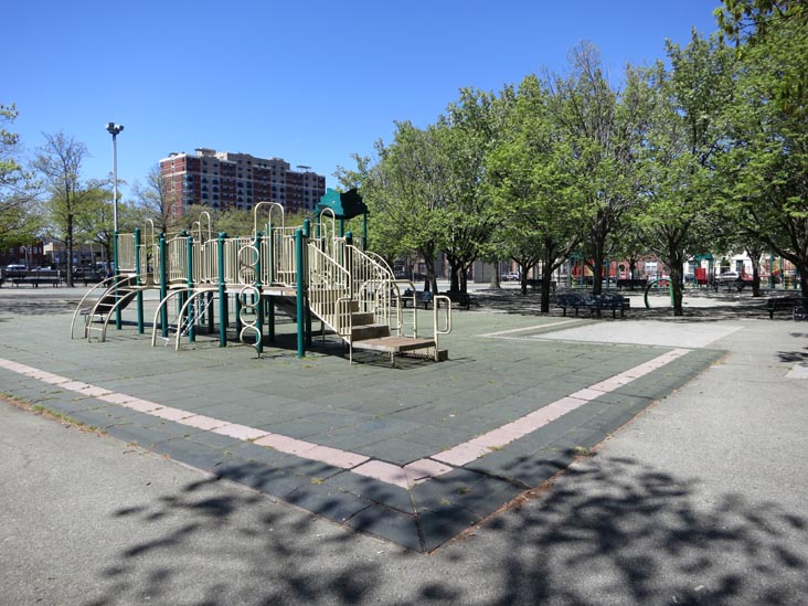 Hoyt Playground, Astoria, Queens, May 1, 2013