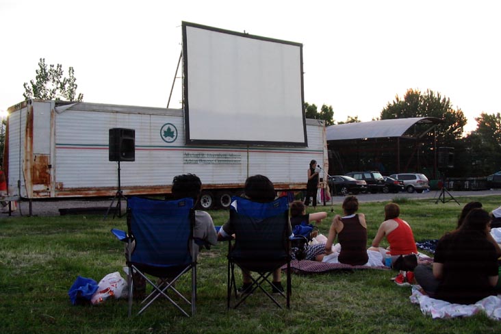 Outdoor Cinema, Socrates Sculpture Park, 32-01 Vernon Boulevard, Astoria, Queens, August 8, 2007