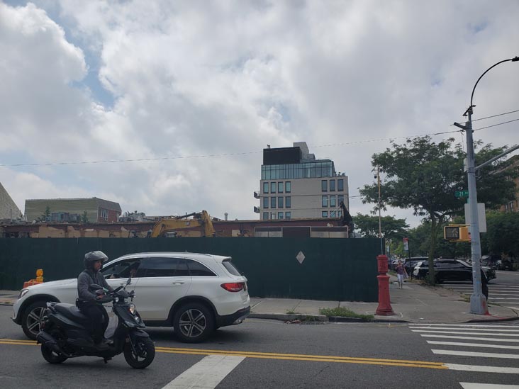 21st Avenue and 31st Street, SE Corner, Astoria, Queens, August 18, 2024