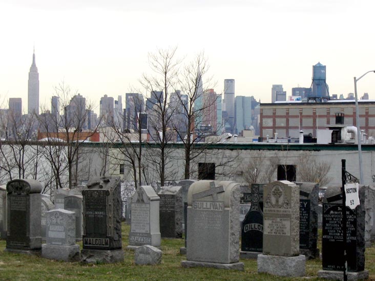 Mahattan Skyline from Calvary Cemetery, Queens