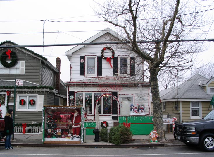 House Decorated for Christmas, Cross Bay Boulevard, Broad Channel, Queens