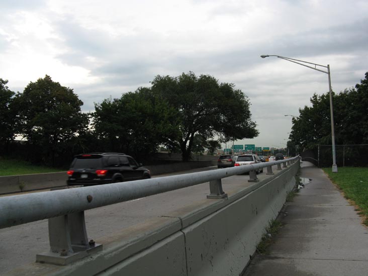 Pedestrian Access Along Northbound Whitestone Expressway Ramp, Corona, Queens, August 21, 2009, 6:06 p.m.