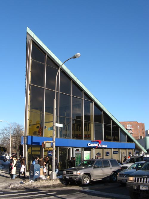 Jamaica Savings Bank, 89-01 Queens Boulevard, Elmhurst, Queens