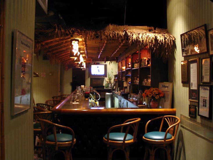 Bar, King Yum, 181-08 Union Turnpike, Flushing, Queens