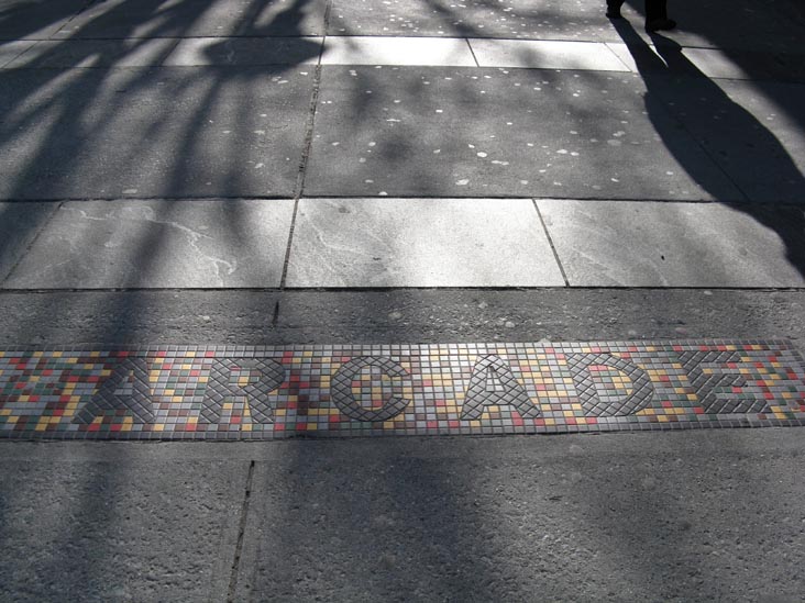 Lippmann Arcade Between Roosevelt Avenue and 39th Avenue, Flushing, Queens