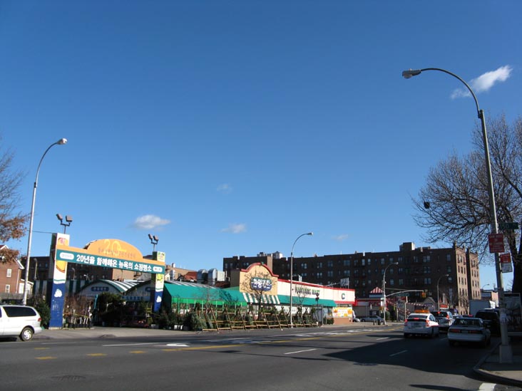 Han Yang Mart, 150-51 Northern Boulevard, Murray Hill, Flushing, Queens