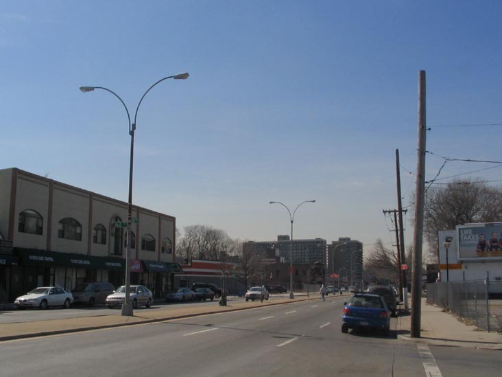 Looking West Down Union Turnpike From Hillcrest Veterans Triangle, Hillcrest, Queens