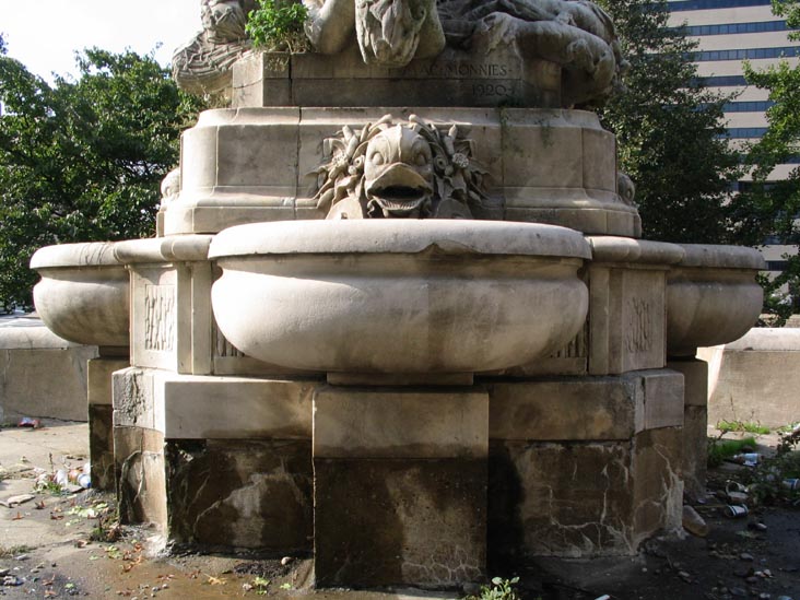 Basin, Frederick MacMonnies' Civic Virtue, Queens Boulevard and Union Turnpike, NE Corner, Kew Gardens, Queens