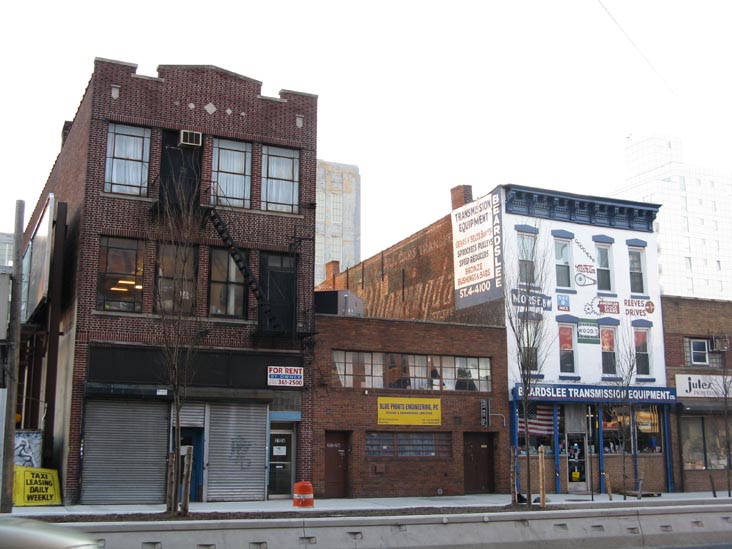 Dutch Kills, 27-24 Jackson Avenue, Long Island City, Queens, December 16, 2009