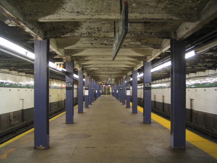 21st Street-Van Alst Station, Hunters Point, Long Island City, Queens