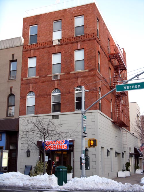 Cranky's Cafe, 48-19 Vernon Boulevard, Hunters Point, Long Island City, Queens, December 21, 2009