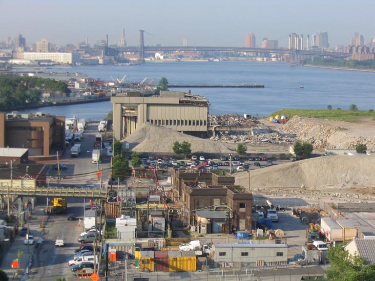 Daily News Building, Hunters Point, Long Island City, Queens, July 17, 2004