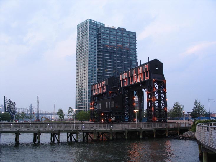 Gantry Plaza State Park, Hunters Point, Long Island City, Queens, July 11, 2006