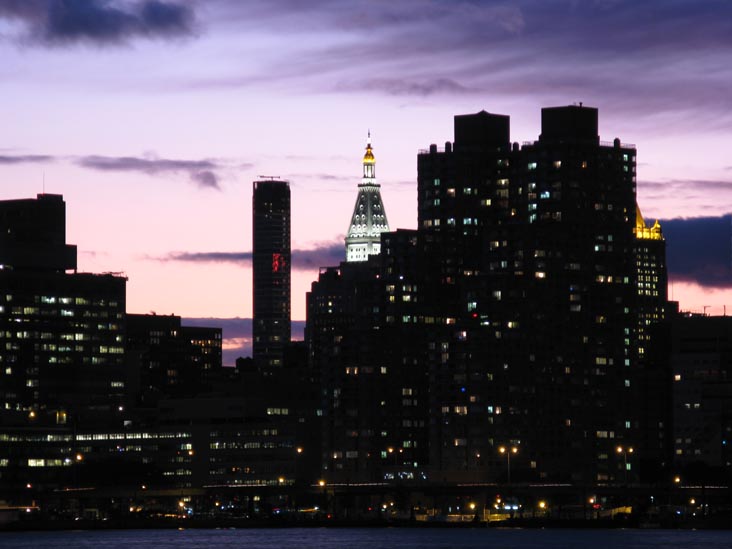 Met Life Building, Madison Square, Midtown Manhattan From Gantry Plaza State Park, Hunters Point, Long Island City, Queens, September 30, 2009