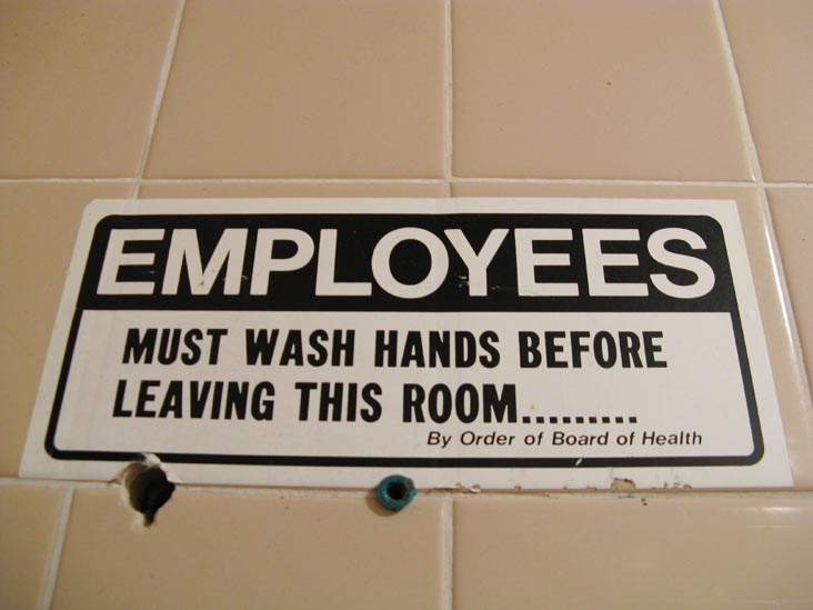Employees Must Wash Hands, McReilly's Pub, 46-42 Vernon Boulevard, Hunters Point, Long Island City, Queens, August 27, 2008