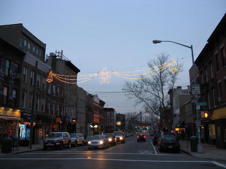 Vernon Boulevard Christmas Lights, Hunters Point, Long Island City, Queens, December 8, 2009