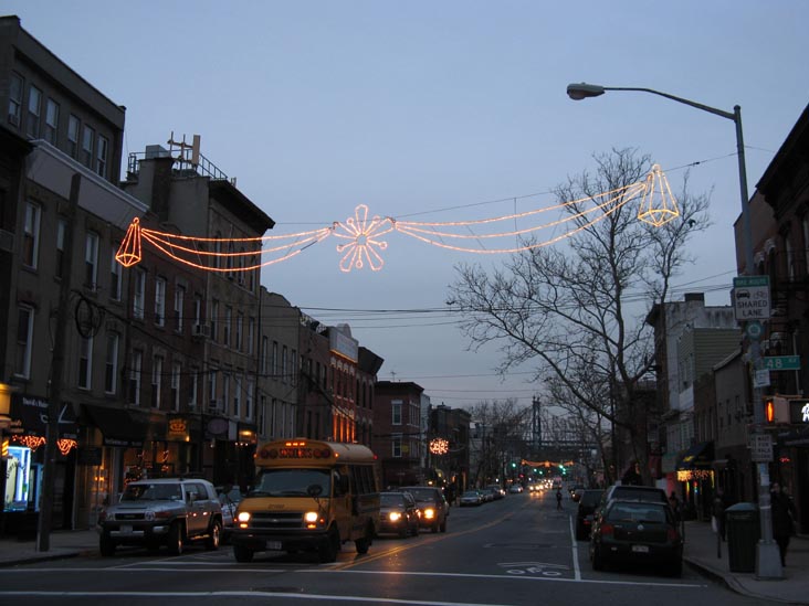 Vernon Boulevard Christmas Lights, Hunters Point, Long Island City, Queens, December 8, 2009