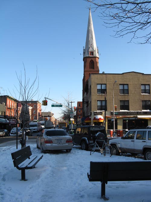 Vernon Mall, Hunters Point, Long Island City, Queens, March 3, 2009