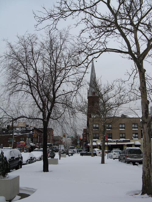 Vernon Mall, Hunters Point, Long Island City, Queens, December 20, 2009
