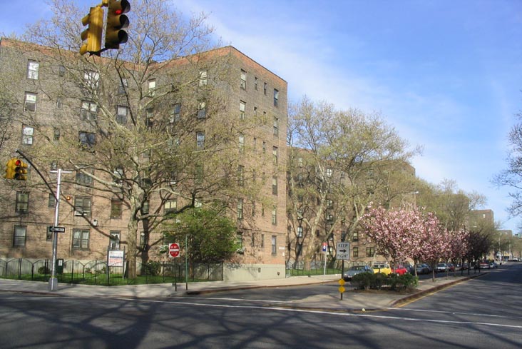 Queensbridge North Houses, Long Island City, Queens