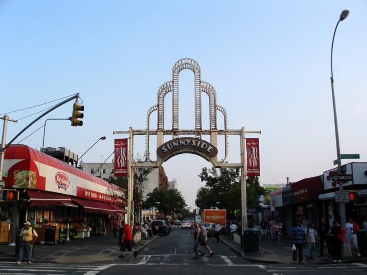 Sunnyside Arch, 46th Street and Queens Boulevard, Sunnyside, Queens