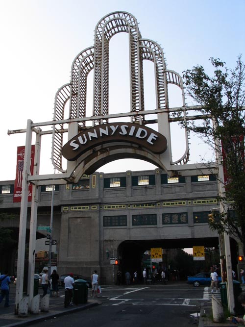 Sunnyside Arch, South Side of Queens Boulevard at 46th Street, Sunnyside, Queens