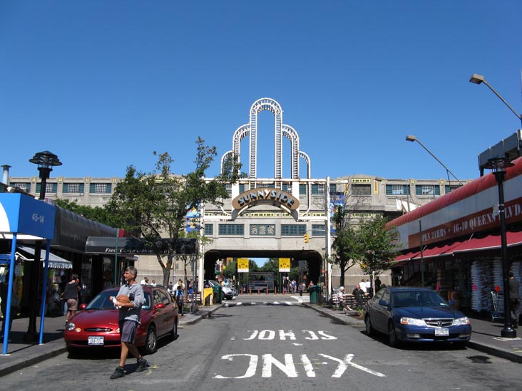 Sunnyside Arch, 46th Street and Queens Boulevard, Sunnyside, Queens, September 7, 2008