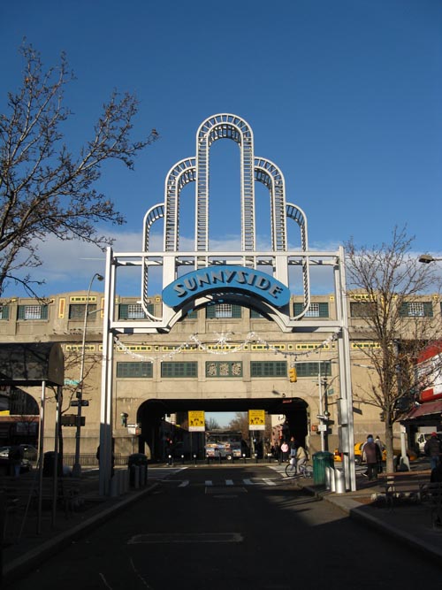 Sunnyside Arch, 46th Street and Queens Boulevard, Sunnyside, Queens, December 8, 2008