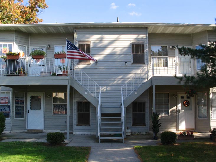 Richmond Road and Rockland Avenue, SE Corner, Egbertville, Staten Island, October 21, 2006