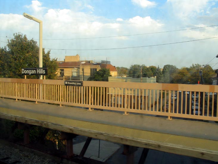 Dongan Hills Station, Staten Island Railway, October 27, 2007, 5:16 p.m.