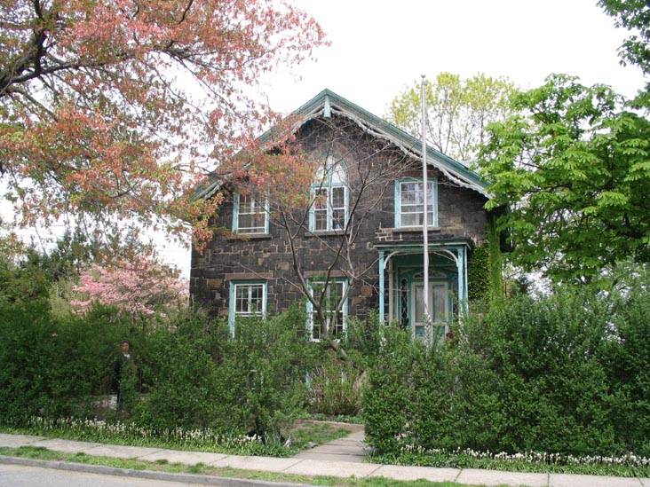 Delafield Place Across From Walker Park, Livingston, Staten Island
