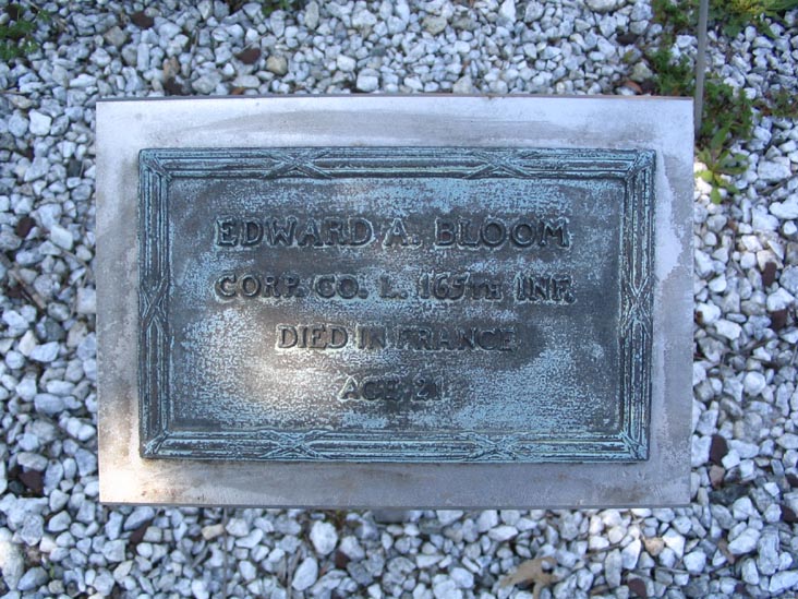 Edward A. Bloom Plaque, Joseph Manna Park, Staten Island