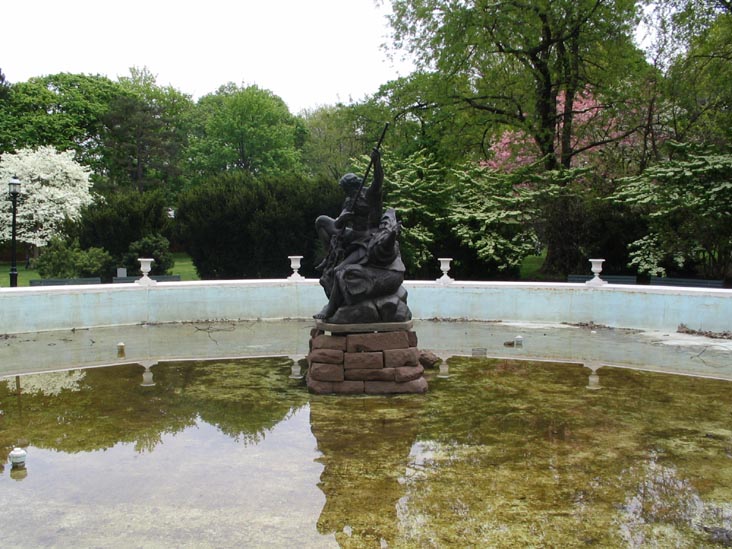 Neptune Fountain, Snug Harbor Cultural Center, Staten Island, May 2, 2006