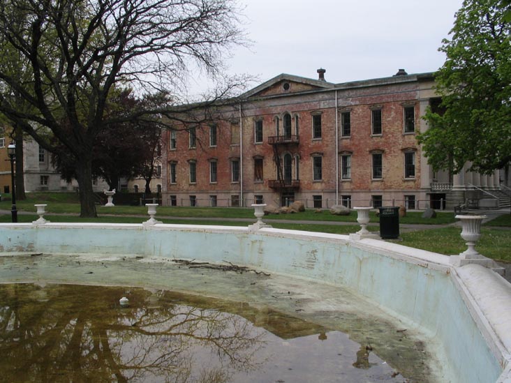 Neptune Fountain, Great Hall, Snug Harbor Cultural Center, Staten Island, May 2, 2006