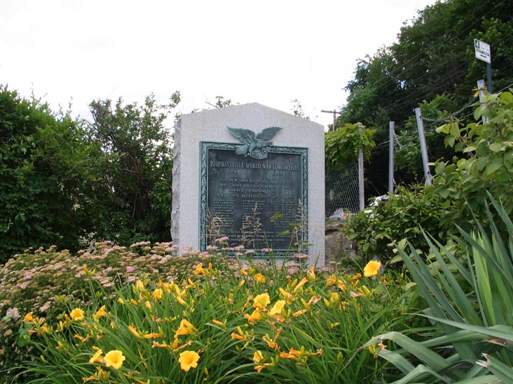 Tompkinsville WWII Memorial, Van Duzer Street and St. Paul's Avenue, Tompkinsville, Staten Island