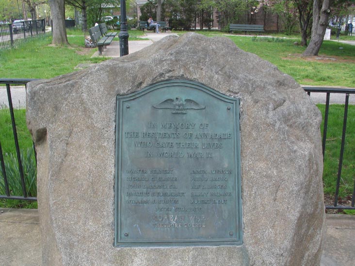 World War II Memorial, Annadale Green, Annadale, Staten Island