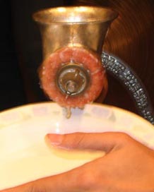 Sausagefest 2004: Grinding More Meat